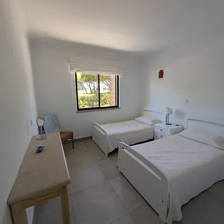 Solar Dos Pinheiros T3 Appartement